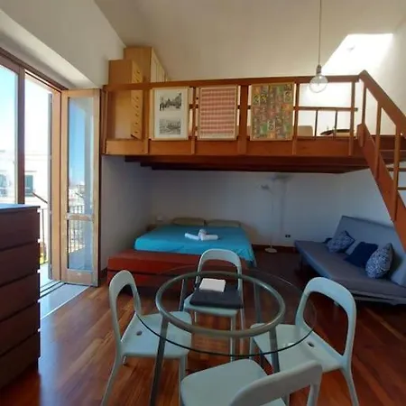 Second Floor - No Lift * Bari